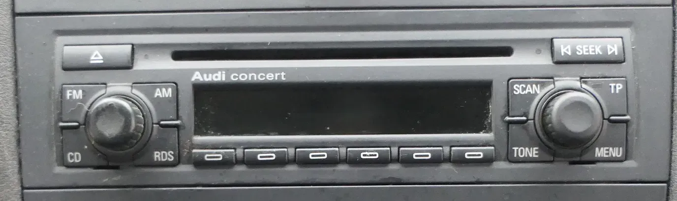 Audi A3 8P Radio CD Player Original concert 8P0035186 mit Code - Bild 1