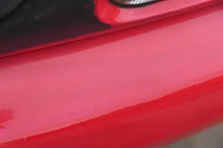 VW Polo 6N Stoßstange vorne 2-geteilte Frontstoßstange rot LP3G Stoßfänger - Bild 4