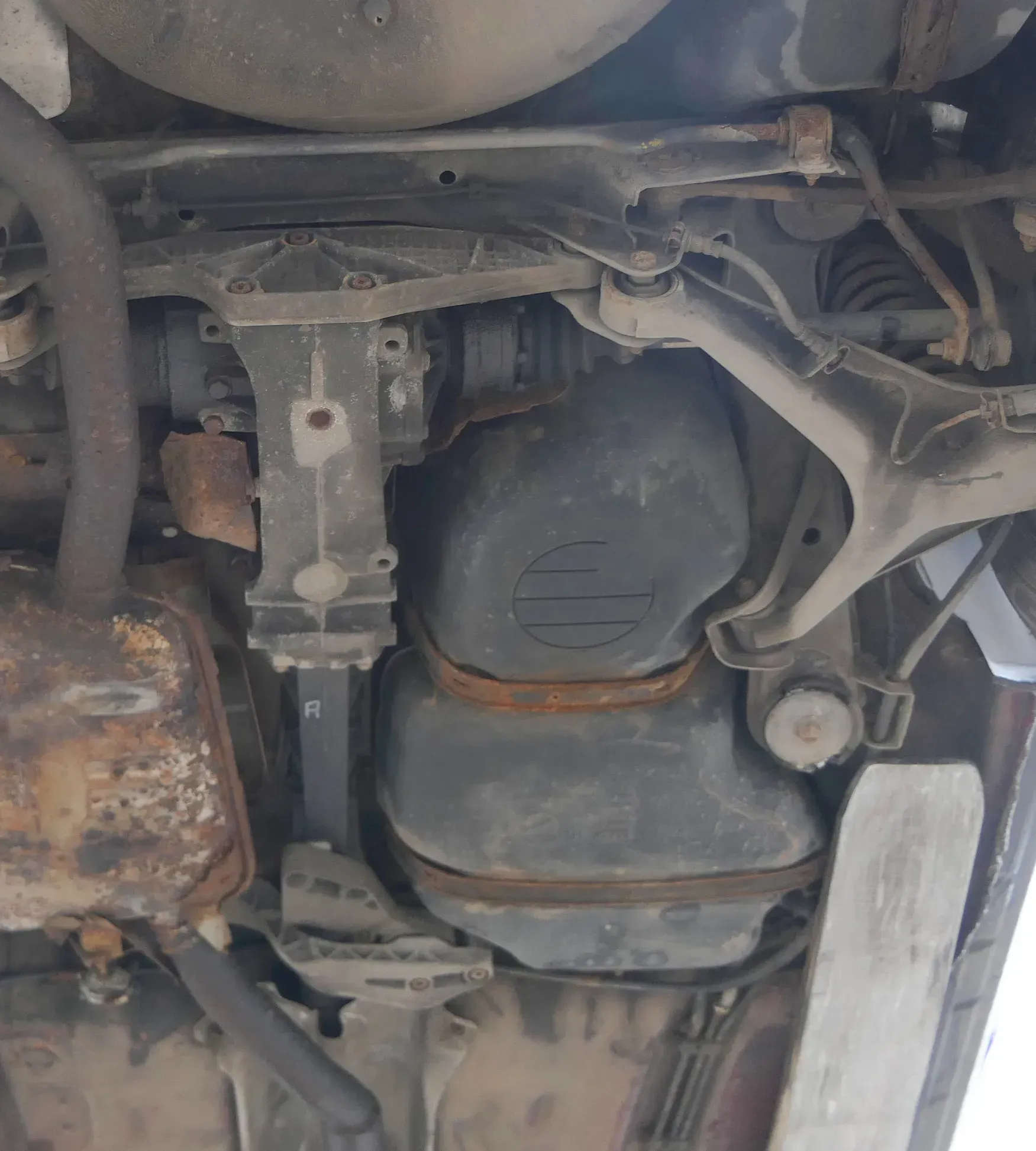 Audi 80 Tank Kraftstofftank Kraftstoffbehälter Allrad quattro Benzin - Bild 1