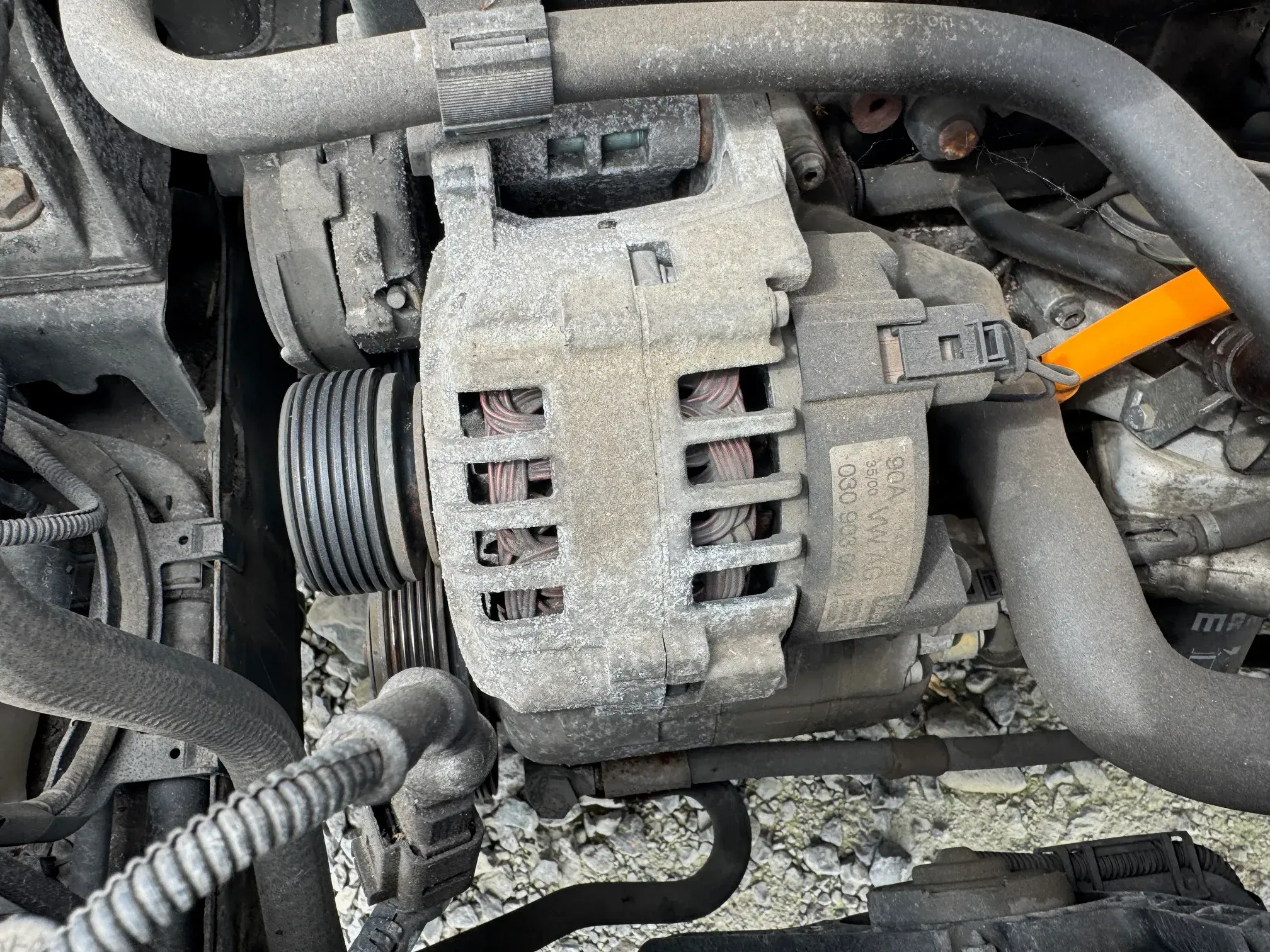 VW Golf 4 Audi A3 8L Octavia Lichtmaschine 90A 030903023J Generator Valeo ## - Bild 1