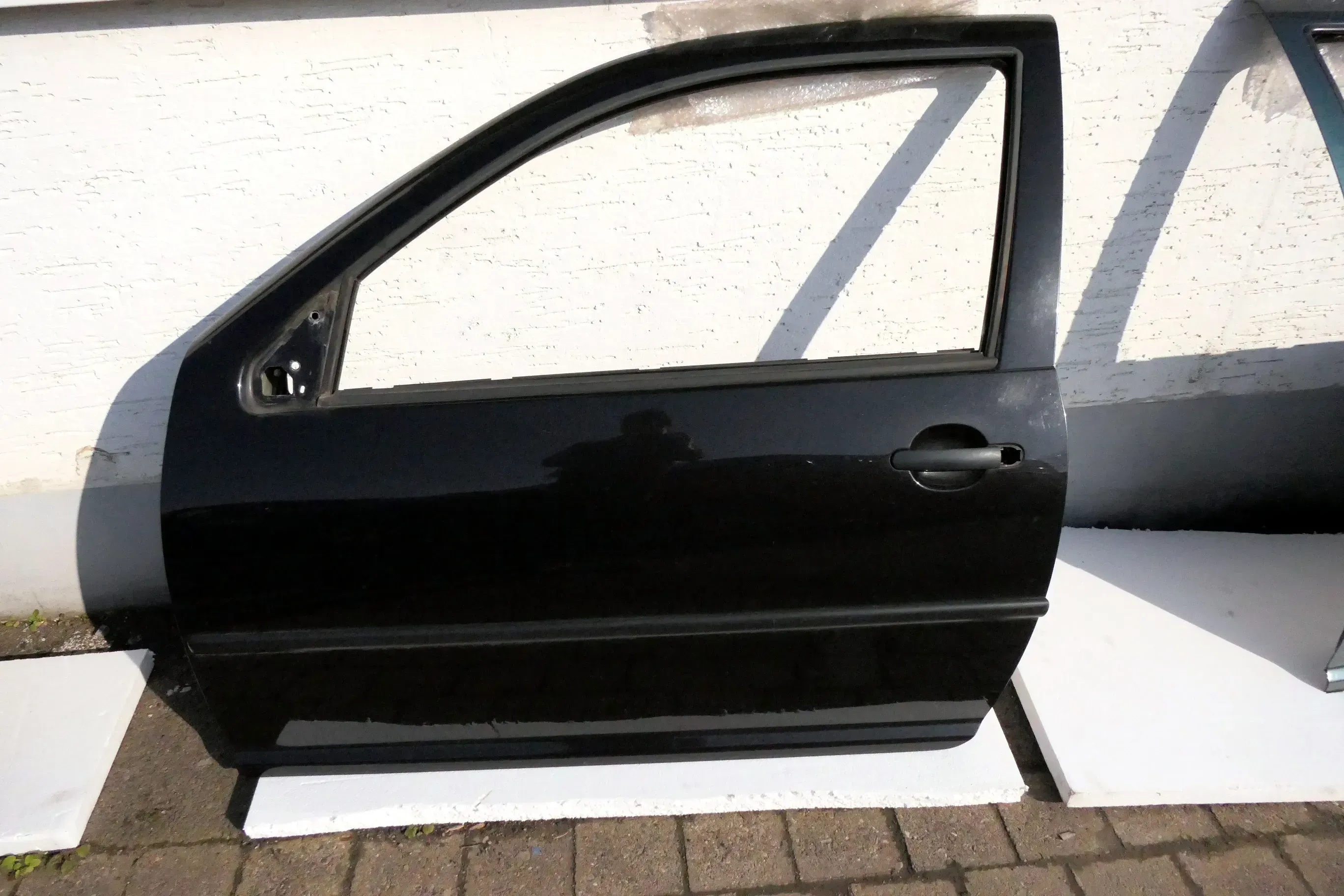 VW Golf 4 Tür vorne links Fahrertür 2/3-Türer schwarz LC9Z Fahrerseite - Bild 1