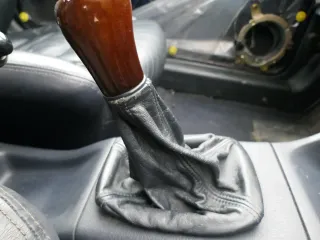 VW Golf 3 Schaltknauf Schaltsack Schaltung Leder blau Holz Schaltknüppel - Bild 2