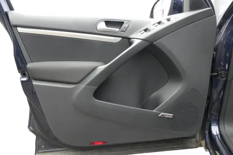 VW Tiguan 5N Türverkleidung Verkleidung Tür vorne+hinten Dynaudio schwarz
