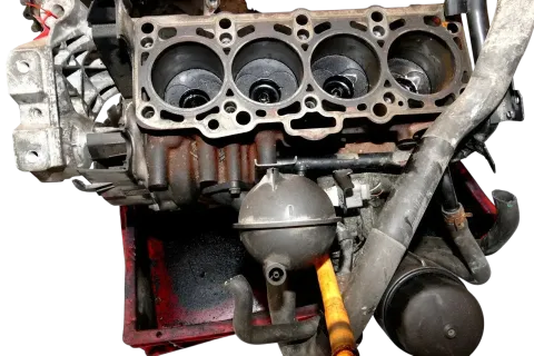 VW Golf 4 A4 8E Motor Block Motorblock 1,9 TDI 74kw 101PS 038103101S ATD AVB