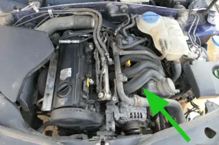 VW Passat 3B Ansaugbrücke Motor 1,6 75kw 102P ALZ 06B133619D Saugrohr Antriebsei - Bild 1
