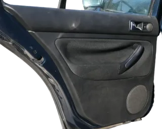 1x VW Golf 4 1J Limousine Türverkleidung Verkleidung Tür hinten links schwarz - Bild 3