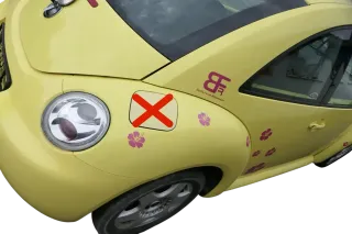VW New Beetle 9C Kotflügel hinten rechts gelb LD1B 1C0821302F Radlauf - Bild 3