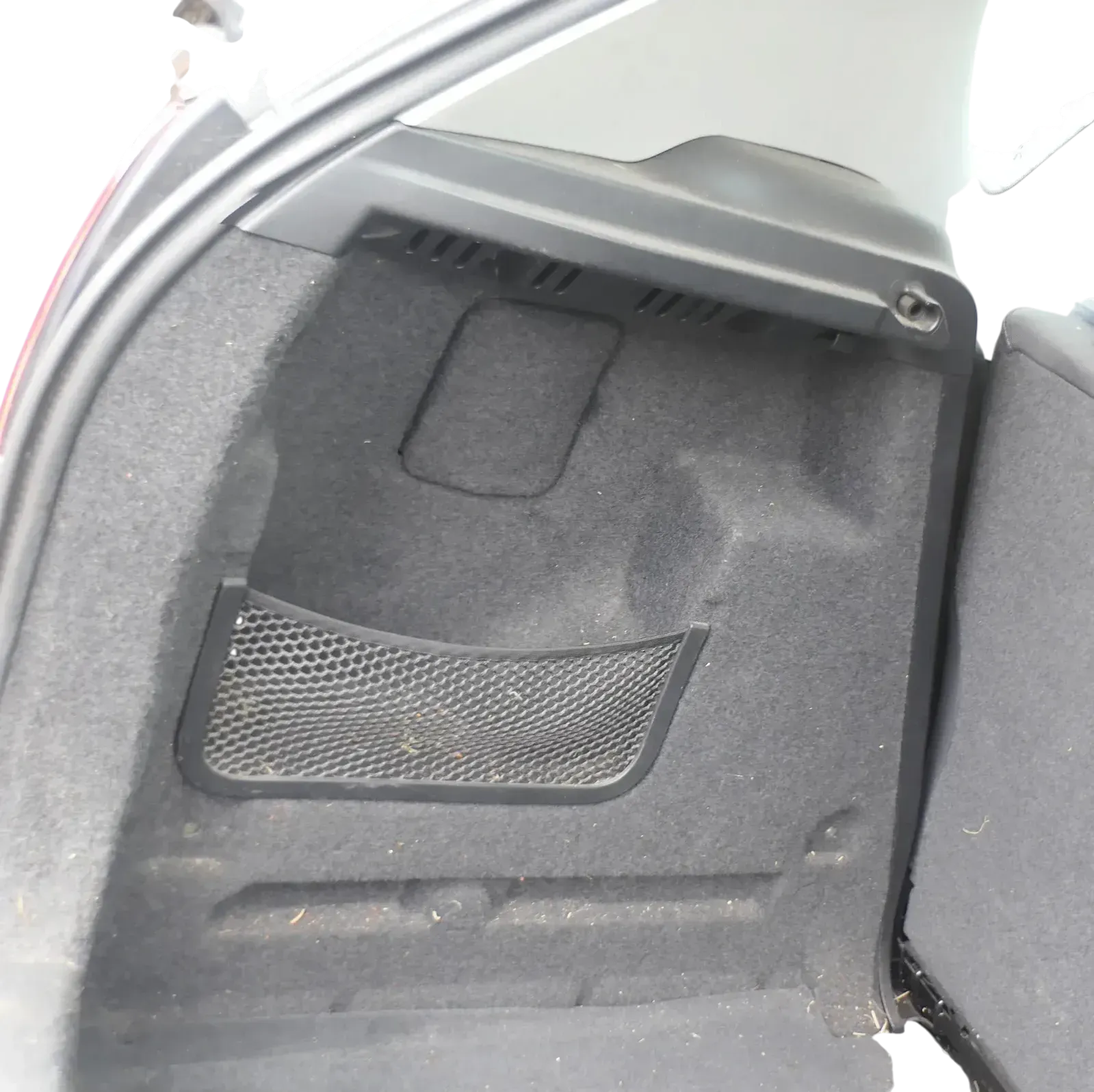 Altea 5P Abdeckung Verkleidung Kofferraum hinten links Seite schwarz 5P0867427P - Bild 1