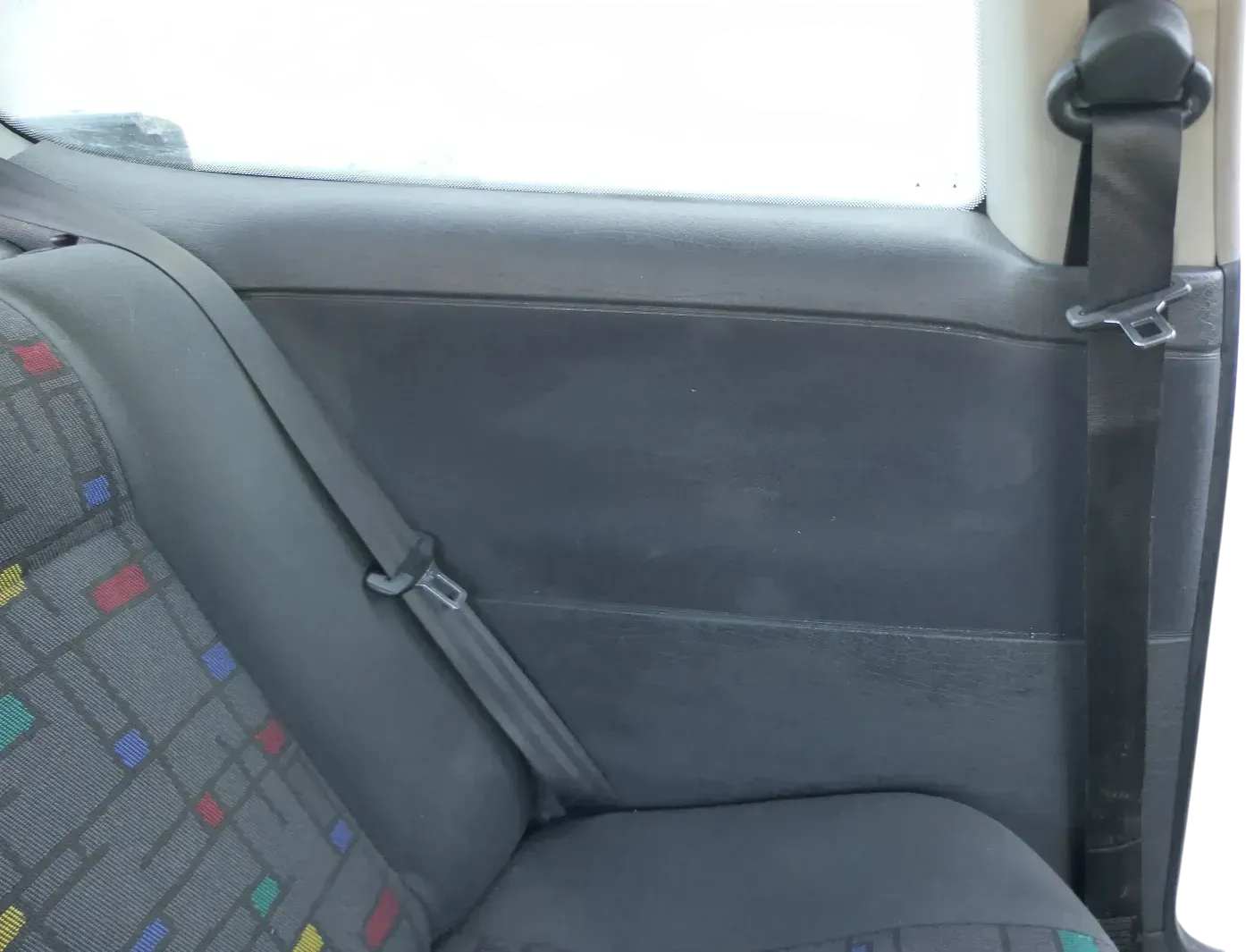 Polo 6N Seitenverkleidung Verkleidung hinten links 2/3-Türer off-black schwarz - Bild 1