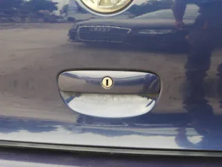 VW Polo 9N 9N3 Griff Heckkklappe Heckklappengriff blau LB5N Öffner - Bild 2