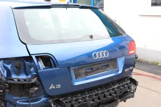 Audi A3 8P 4/5-Türer Heckklappe Klappe Schei hinten blau LZ5C ohne Anbauteile cc - Bild 3