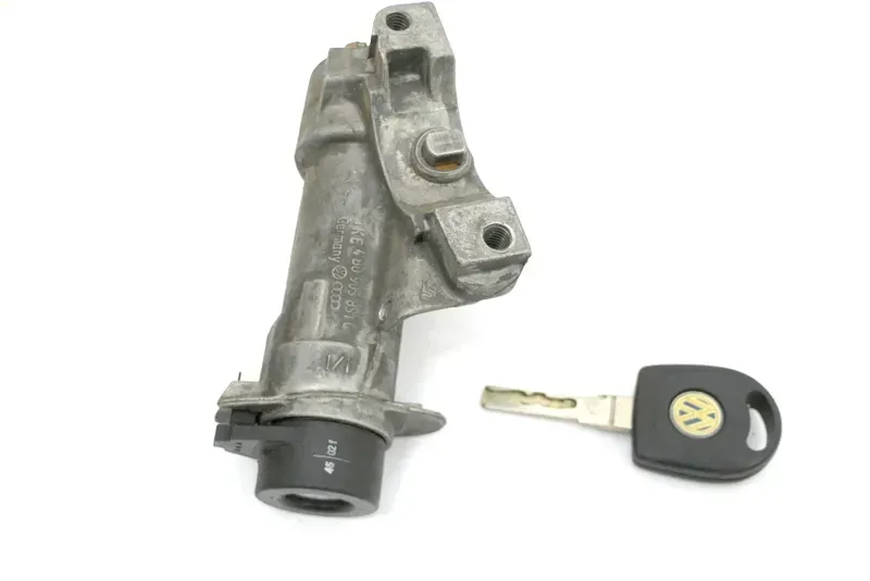 VW Golf 4 Bora Zündschloß mit 1x Schlüssel 4B0905851C - Bild 1