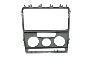Skoda Octavia 1Z Mittelkonsole Verkleidung um Radio Blende Armaturenbrett - Bild 2