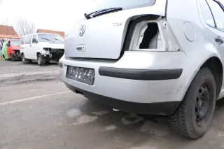 VW Golf 4 Limousine Stoßstange hinten Heckstoßstange Stoßfänger silber LB7Z grau - Bild 3