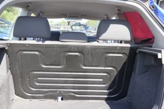 VW Polo 9N 9N3 Sitz Rückbank Sitzfläche Sitze 3 Punkt Gurt hinten mit Kopfstütze - Bild 2
