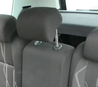 1x Skoda Roomser 5J Kopfstütze hinten in der Mitte mittig - anthrazit - Bild 1