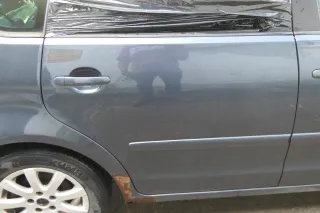 VW Polo 9N 9N3 Tür hinten rechts 4/5-Türer grau LC7V - ohne Anbauteile - Bild 2