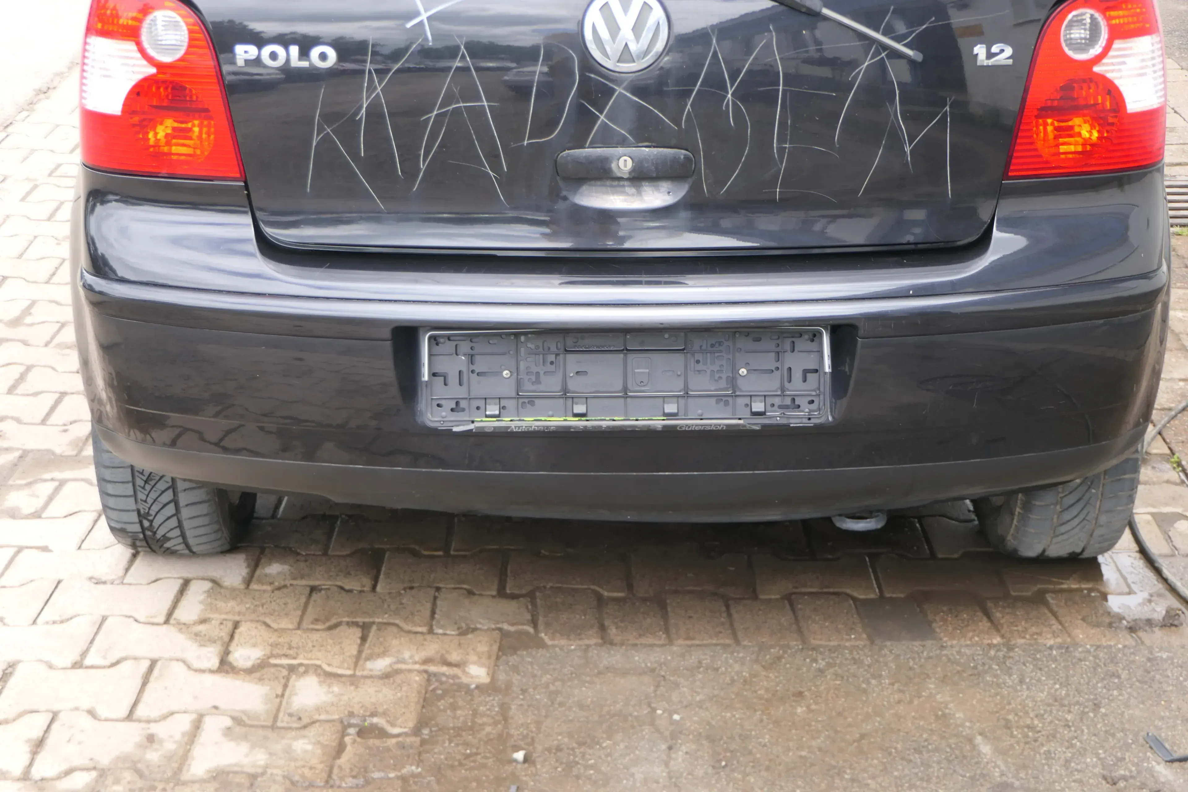 VW Polo 9N 9N3 Stoßstange Heckstoßstange hinten schwarz LC9Z - Bild 1