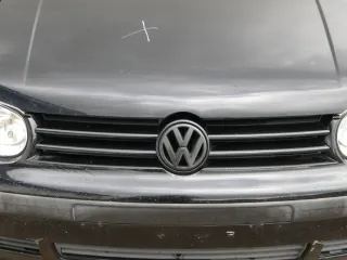 VW Golf 4 Grill Kühlergrill VW Zeichen Logo schwarz  LC9Z - Bild 1