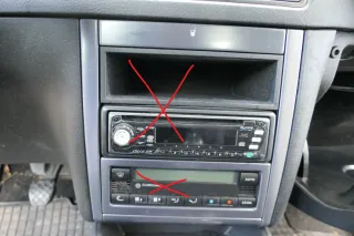 Golf 4 Bora Mittelkonsole Verkleidung um Radio 1j1858069G Dekor grau Türgriff - Bild 1