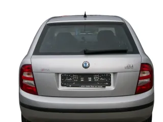 Fabia 6Y6 Schrägheck Heckklappe Kofferraumklappe hinten grau silber LF7T Scheibe - Bild 1