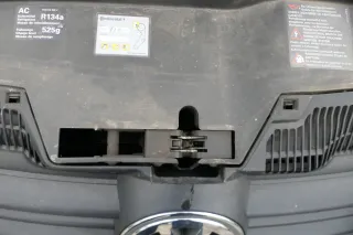 VW Golf 1K  Motorhaube Motorhaubenschloß Schloß Klappenschloß vorn - Bild 1