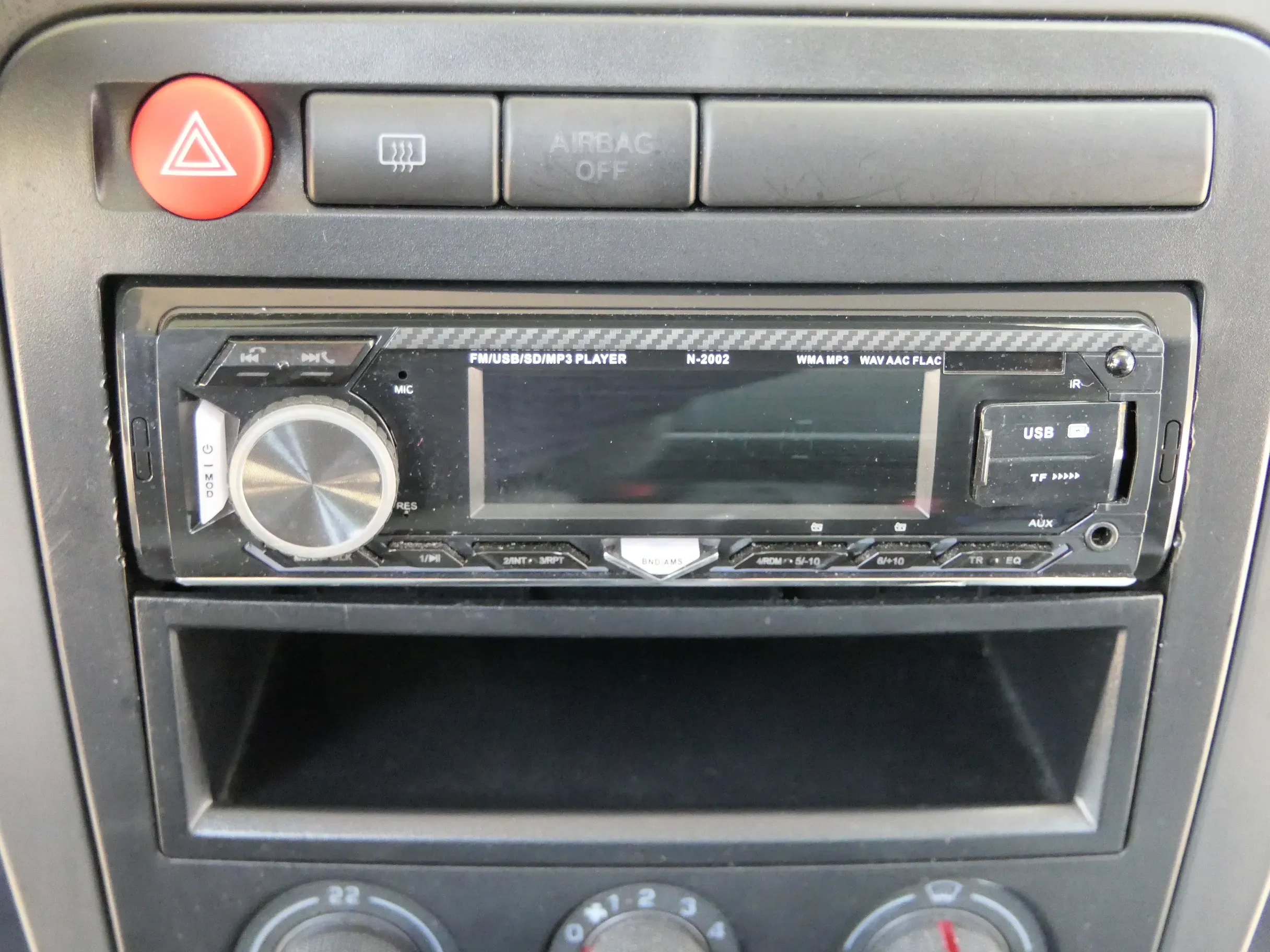 Golf 4 Bora T5 T4 Radio CD Player USB MP3 WMA MP3 AUX SD N-2002 - Bild 1