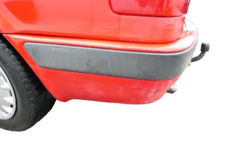 Audi 80 8C Kombi Avant Stoßstange hinten Spoiler rot LY3H - Bild 4