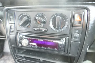 Golf 4 Bora T5 T4 Radio CD Player Kenwood KDC-4057U MP3 AAC WMA AUX - Bild 2