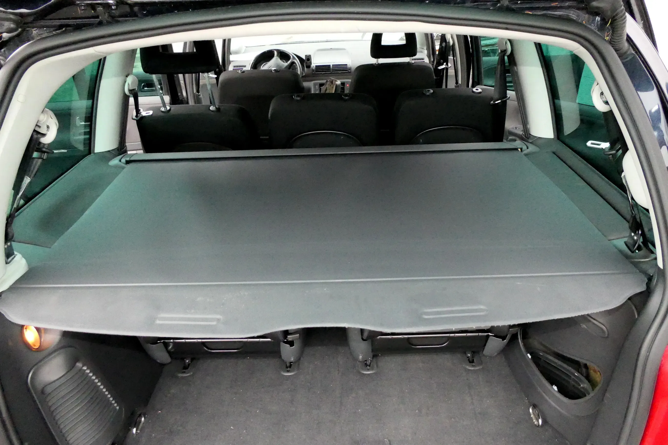 VW Sharan 7M 7M3 Laderaumabdeckung Rollo Hutablage Kofferraum dunkel ab2000 - Bild 1