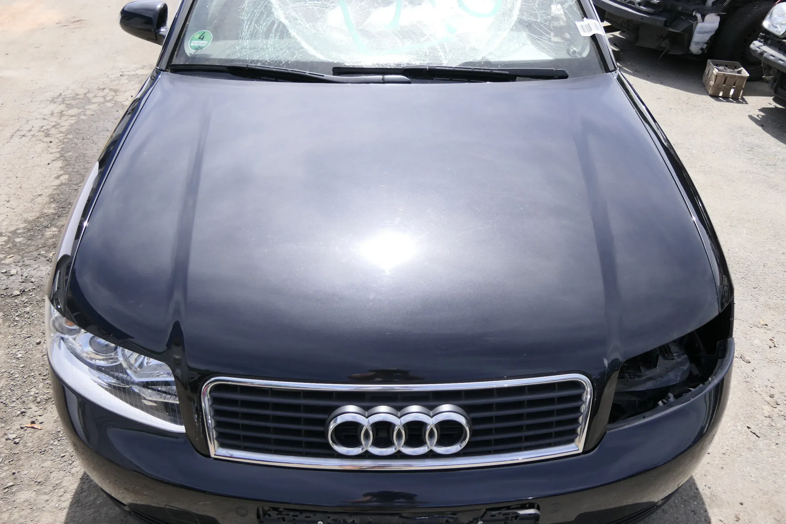 Audi A4 B6 8E Motorhaube Haube Klappe schwarz LZ9W + Grill ebonyschwarz KRATZER - Bild 1