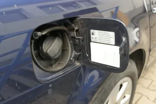 Audi A6 4B 4Z Tankdeckel Tankklappe Tank Deckel Klappe blau LZ5T - Bild 2
