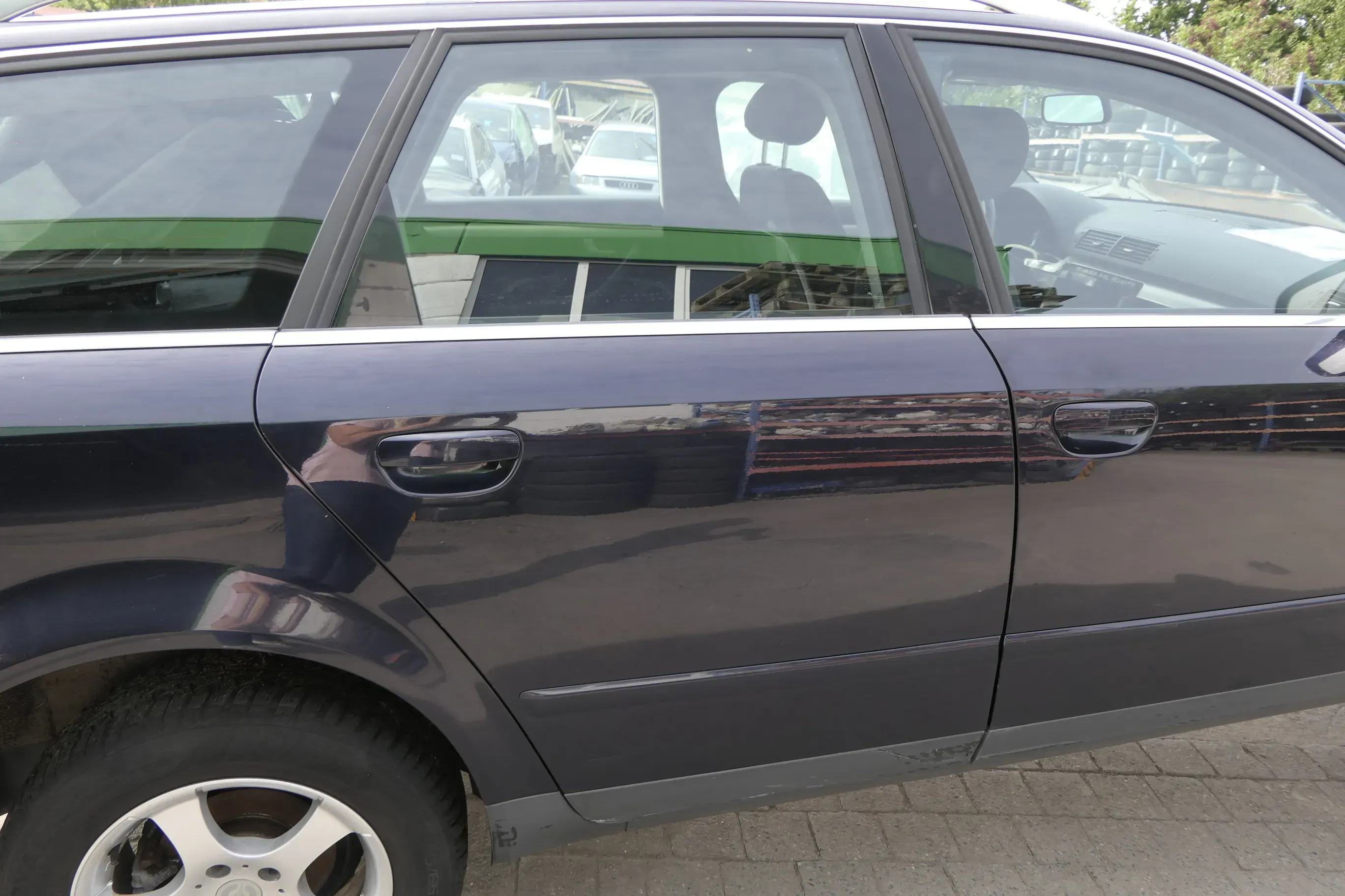 Audi A4 B6 8E Türblatt Tür hinten rechts blau LZ5L Kombi Avant + Rahmen - Bild 1