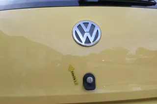 VW Fox 5Z Heckklappe Kofferraumklappe Klappe hinten + Scheibe gelb LY1C - Bild 2