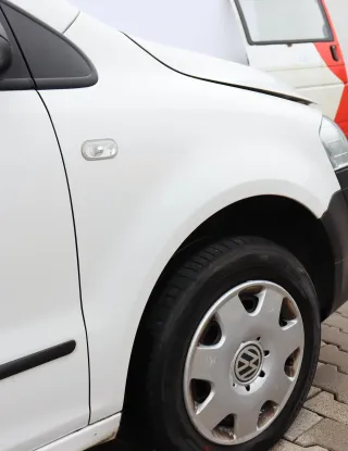 VW Fox 5Z Kotflügel vorne rechts weiß LB9A - Bild 3
