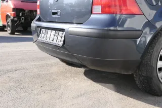 VW Golf 4 Limousine Stoßstange hinten Heckstoßstange Stoßfänger blau grau LC7V h - Bild 4