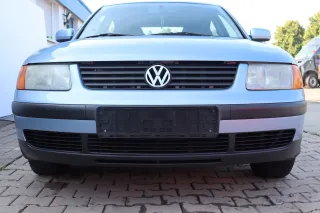 VW Passat 3B Stoßstange vorne Frontstoßstange Stoßfänger blau LL5Y Grill - Bild 1