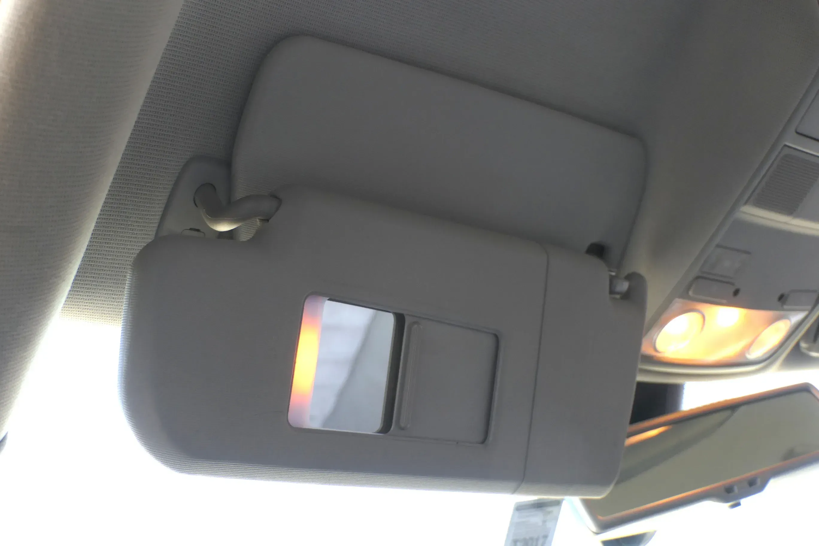 VW Passat 3C B6 Sonnenblende Doppelt latte macchiato links 3C0857551AC 26T braun - Bild 1