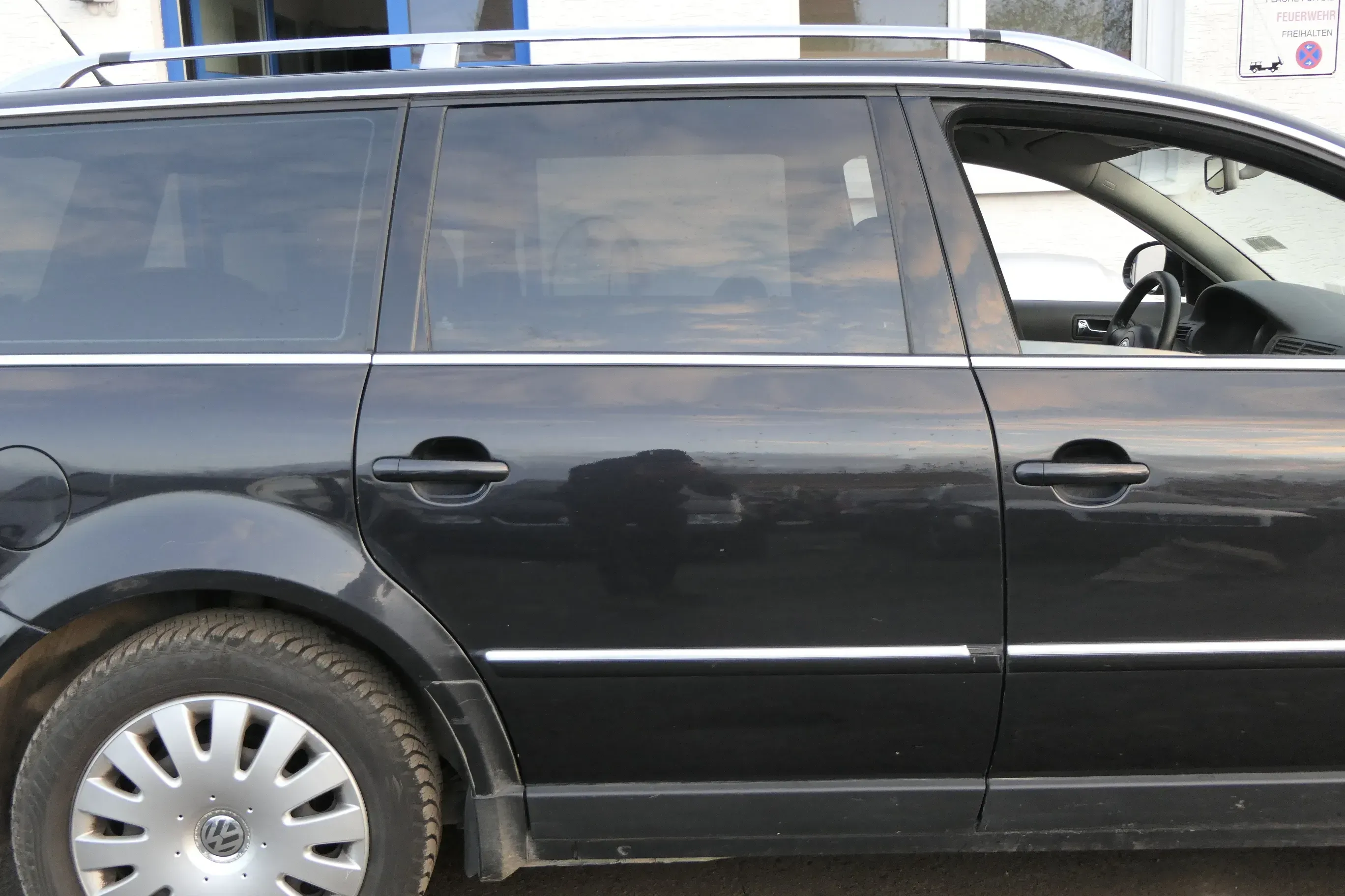 VW Passat 3B 3BG Kombi Variant Tür hinten rechts schwarz LC9Z black magic metalv - Bild 1