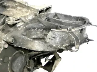 Audi 80 Getriebehalter Halter 8A0399115C  Stütze Getriebe Automatik hinten AB - Bild 1