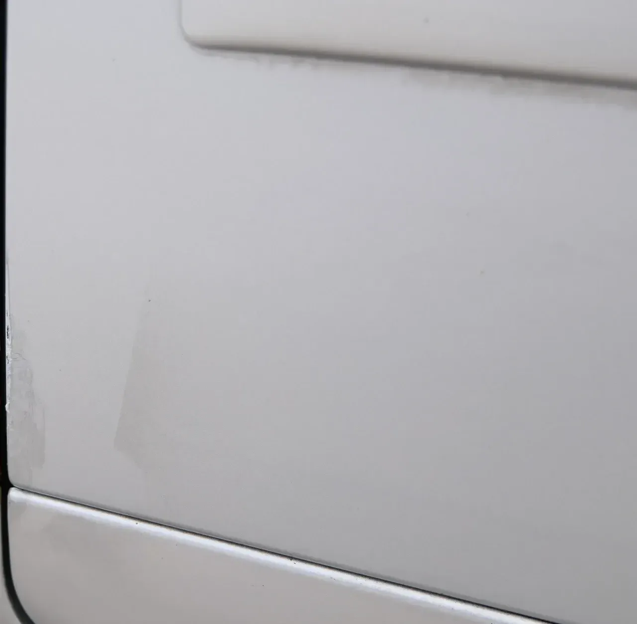 Audi A4 B7 8E Tür vorne links Kombi+Limo mit Rahmen silber LY7W Türblatt - Bild 1