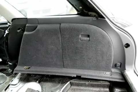 Audi A4 8E Abdeckung Verkleidung Kofferraum hinten rechts Seite 8E9863880F Klapp