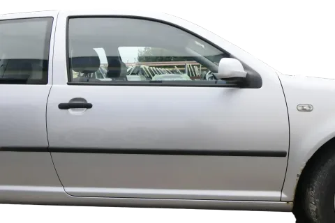 VW Golf 4 Tür vorne rechts Beifahrertür 2/3-Türer LA7W silber grau ohnAnbauteile
