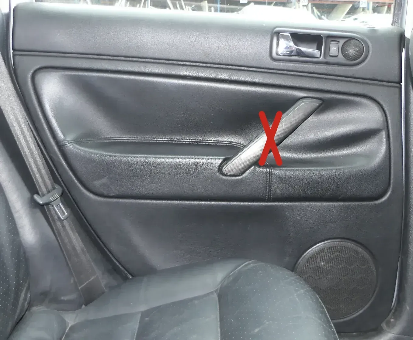 1x Passat 3B 3BG Türverkleidung Verkleidung Tür hinten links schwarz Leder - Bild 1