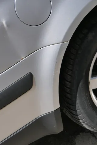 VW Passat 3BG Kombi Variant Stoßstange hinten Heckstoßstange silber LA7W - Bild 9