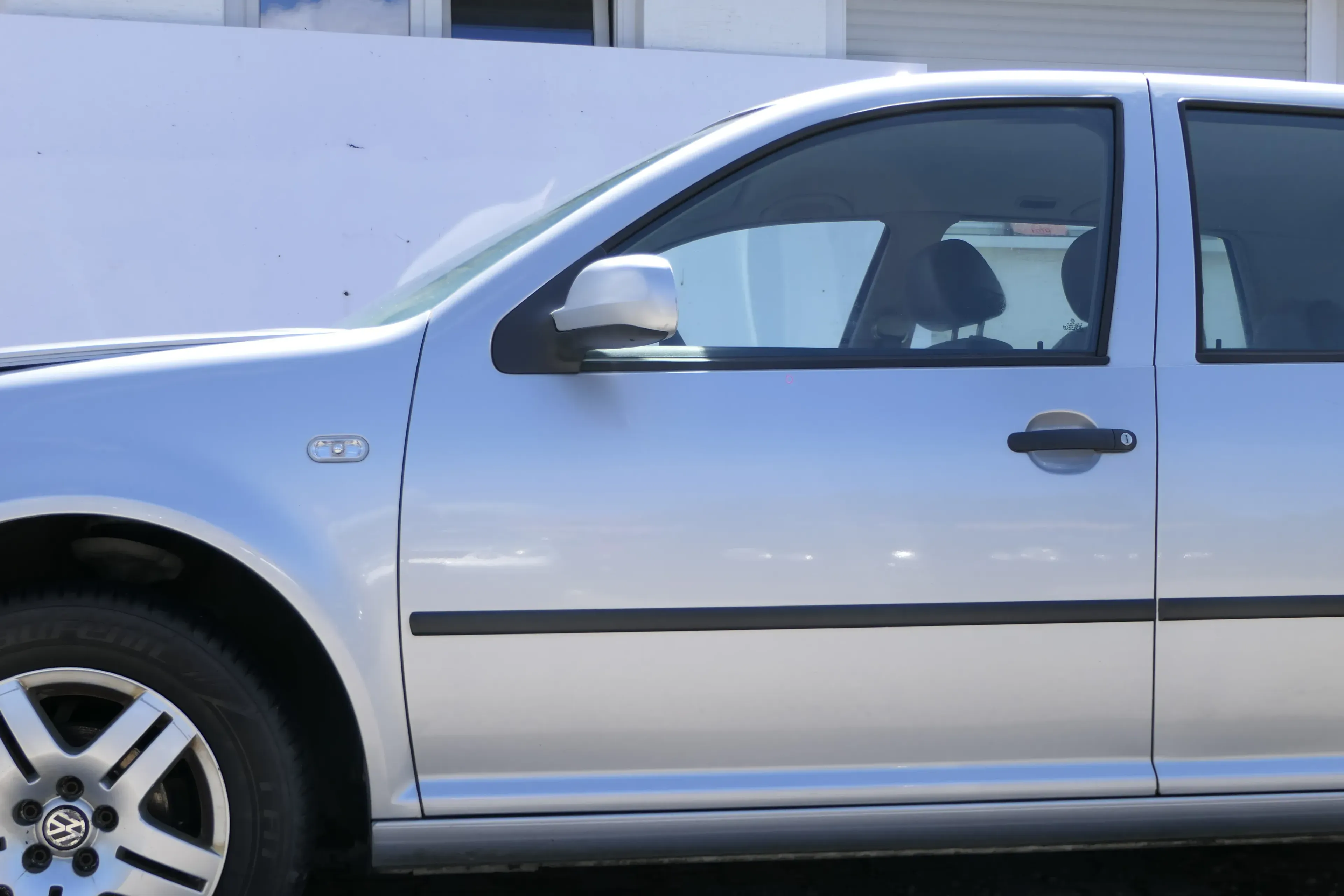 VW Golf 4 Bora Tür vorne links Fahrertür 4/5-Türer & Kombi silber LA7W -ohneAnba - Bild 1