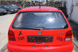 VW Polo 6N Heckklappe Klappe hinten Kofferraumklappe mit Scheibe rot LP3G - Bild 1