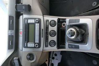 Passat 3C Mittelkonsole Verkleidung Radio Klappe Abdeckung Dekor silber edelstah - Bild 2