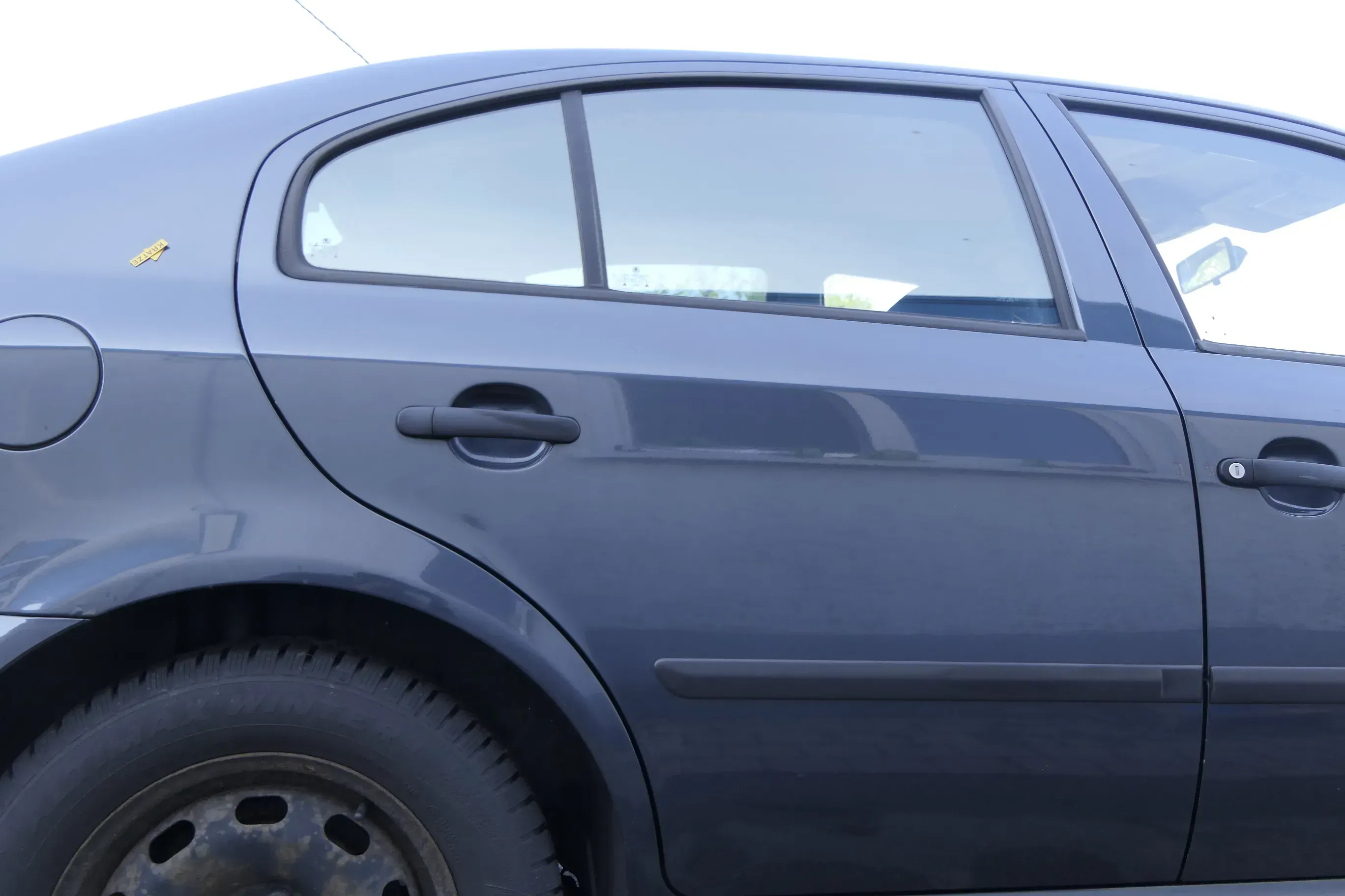 Skoda Octavia 1U Limousine Tür hinten rechts grau L8L8 LF7S - ohne Anbauteile - Bild 1