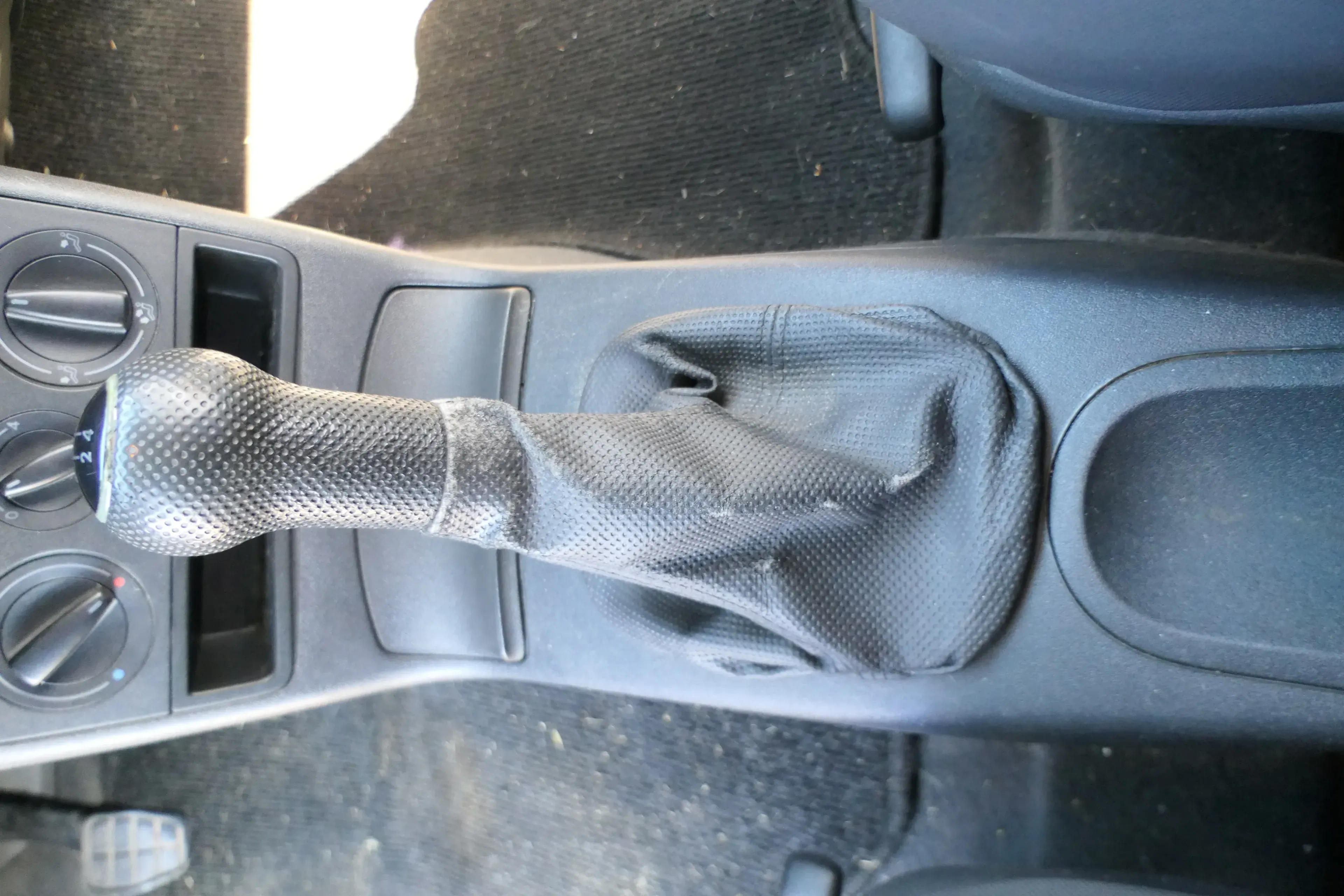 VW Lupo Polo 6N2 Schaltknauf Schaltsack Schaltung Schaltknüppel schwarz - Bild 1